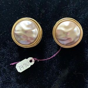 Vintage 1970s clip on earrings